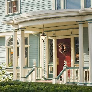 A B&B At The Edward Harris House Inn